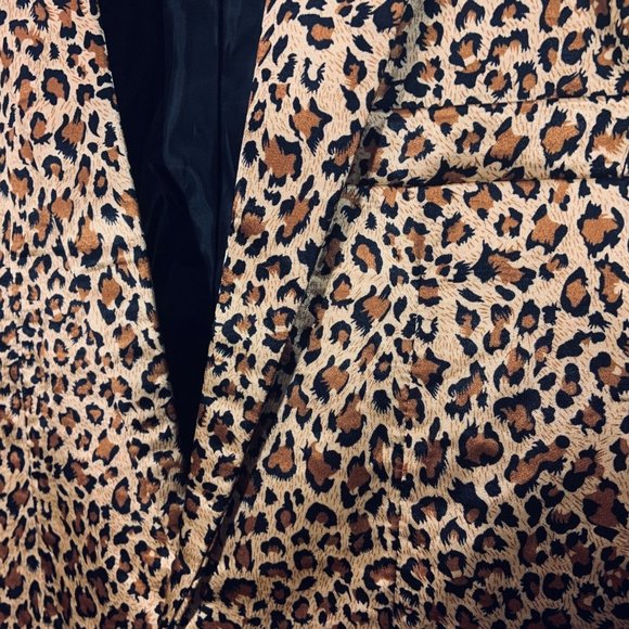 CLEARANCE: Leopard Print Blazer - Picture 3 of 4